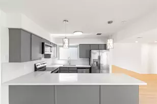 6423 Coachwood Dr, Houston, TX 77035 - Photo 9
