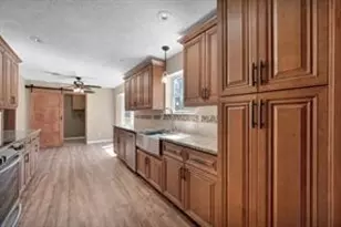 10235 White Rock Rd, Conroe, TX 77306 - Photo 5