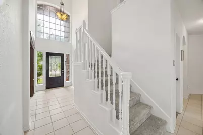 14 Guinevere Place, The Woodlands, TX 77384 - Photo 3
