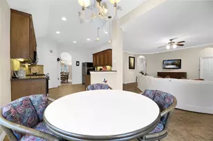 13610 Popes Creek Ln, Houston, TX 77044 - Photo 27