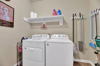 13610 Popes Creek Lane, Houston, TX 77044 - Photo 19