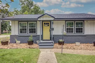 302 E Kay St, Dayton, TX 77535 - Photo 7