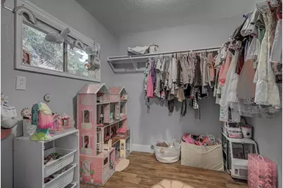 302 E Kay Street, Dayton, TX 77535 - Photo 43