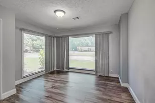 302 E Kay St, Dayton, TX 77535 - Photo 35