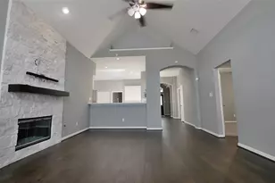 10402 Indian Paintbrush Ln, Houston, TX 77095 - Photo 13