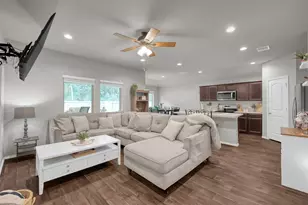 20874 Olive Leaf St, New Caney, TX 77357 - Photo 3