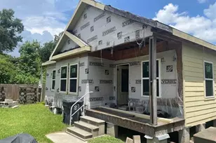 260 Rosen St, Bridge City, TX 77611 - Photo 1