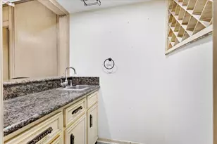 5431 Crown Colony, Houston, TX 77069 - Photo 13