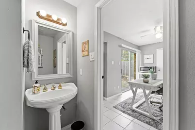 22 Berryfrost Lane, The Woodlands, TX 77380 - Photo 13