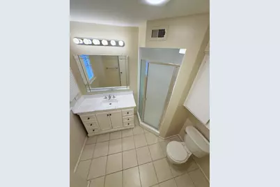 2210 Dorrington Street #201, Houston, TX 77030 - Photo 15