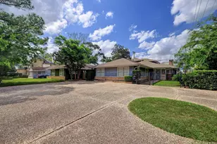 4002 Portsmouth Ave, Houston, TX 77027 - Photo 1
