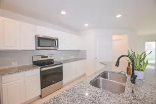 10306 Russell Pines Dr, Iowa Colony, TX 77583 - Photo 9