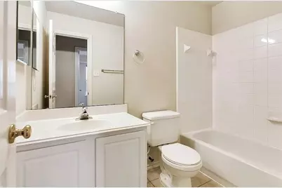 2 Peachridge Place, The Woodlands, TX 77382 - Photo 17