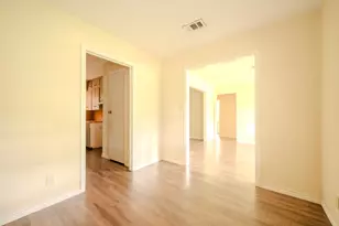 513 Frankie St, Wharton, TX 77488 - Photo 35