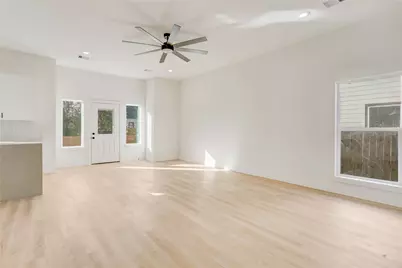 10514 Ashville Drive, Houston, TX 77051 - Photo 3