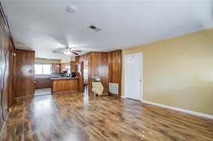 4334 Bell St, Houston, TX 77023 - Photo 3