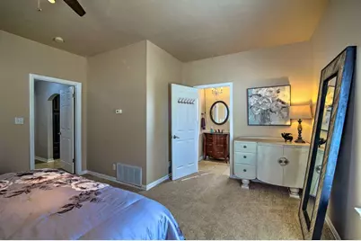 811 W Schubert Street, Fredericksburg, TX 78624 - Photo 15
