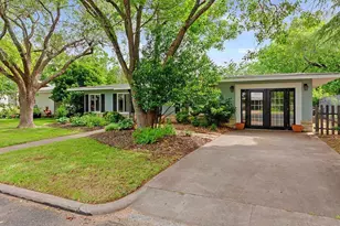 811 W Schubert St, Fredericksburg, TX 78624 - Photo 25