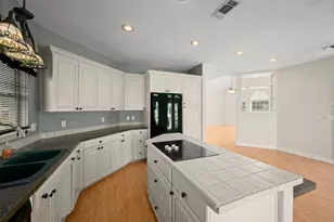 128 W Village Cove Loop, Livingston, TX 77351 - Photo 13