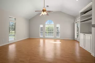 128 W Village Cove Loop, Livingston, TX 77351 - Photo 9