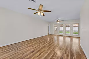 10613 Willowgrove Dr, Houston, TX 77035 - Photo 17