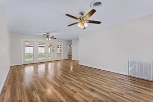 10613 Willowgrove Dr, Houston, TX 77035 - Photo 19