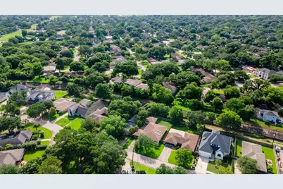 10613 Willowgrove Drive, Houston, TX 77035 - Photo 45