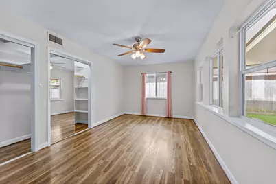 10613 Willowgrove Drive, Houston, TX 77035 - Photo 23