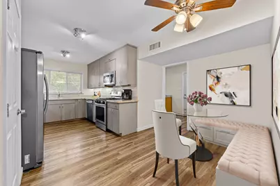 10613 Willowgrove Drive, Houston, TX 77035 - Photo 11