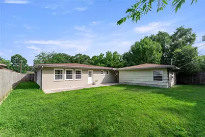 10613 Willowgrove Drive, Houston, TX 77035 - Photo 37