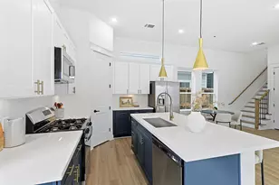 8916 Sunshine Laverne Ln, Houston, TX 77080 - Photo 13