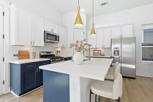 8916 Sunshine Laverne Ln, Houston, TX 77080 - Photo 9