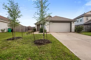 14534 Broadbury Pond Rd, Fresno, TX 77583 - Photo 1