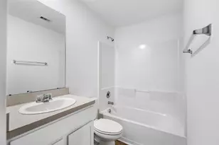 14534 Broadbury Pond Rd, Fresno, TX 77583 - Photo 13
