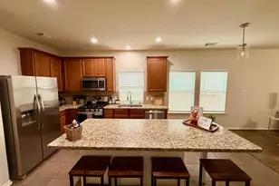 142 E Spindle Tree Cir, The Woodlands, TX 77382 - Photo 3