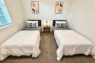 142 E Spindle Tree Cir, The Woodlands, TX 77382 - Photo 35