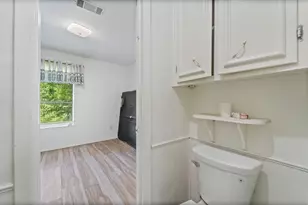 401 Lee Ave, Anahuac, TX 77514 - Photo 21