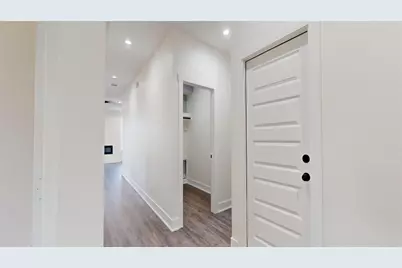 5119 Selinsky Road, Houston, TX 77048 - Photo 3