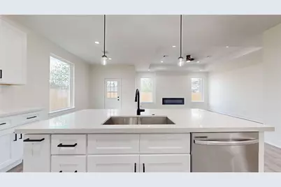 5119 Selinsky Road, Houston, TX 77048 - Photo 21