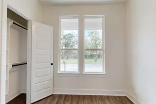 5119 Selinsky Rd, Houston, TX 77048 - Photo 11