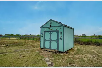 185 Curlew Street, Sargent, TX 77414 - Photo 11