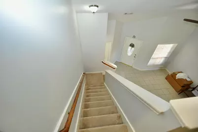 3239 Beran Drive, Houston, TX 77045 - Photo 9