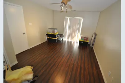 3239 Beran Drive, Houston, TX 77045 - Photo 7