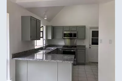 16802 Tranquil Drive, Sugar Land, TX 77498 - Photo 3