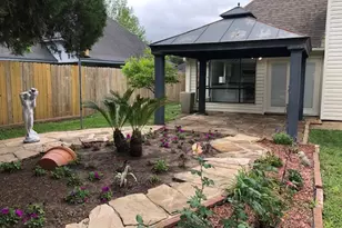 16802 Tranquil Dr, Sugar Land, TX 77498 - Photo 17