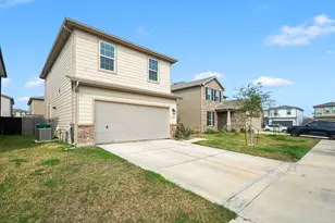 7327 Madison Cmns Ln, Houston, TX 77075 - Photo 1
