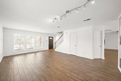 26907 Castlecliff Lane, Kingwood, TX 77339 - Photo 11
