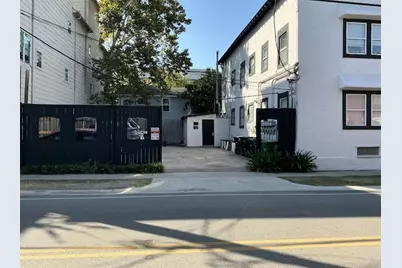 415 Fairview Avenue #6, Houston, TX 77006 - Photo 11