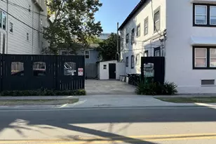 415 Fairview Ave, Houston, TX 77006 - Photo 11