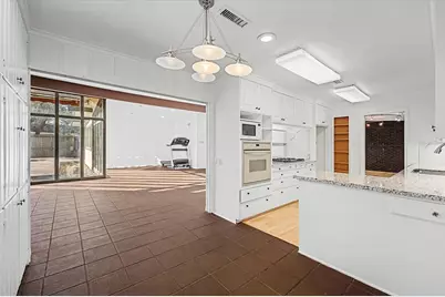 9107 Timberside Drive, Houston, TX 77025 - Photo 13